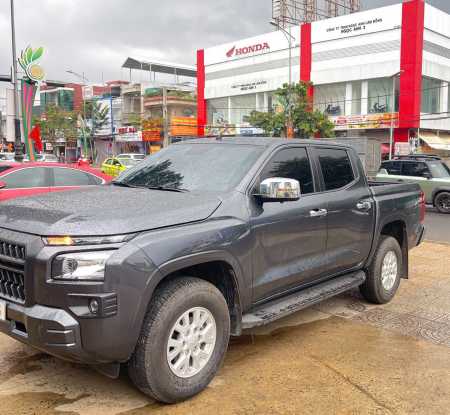 Mitsubishi Triton 2.4 L GLX