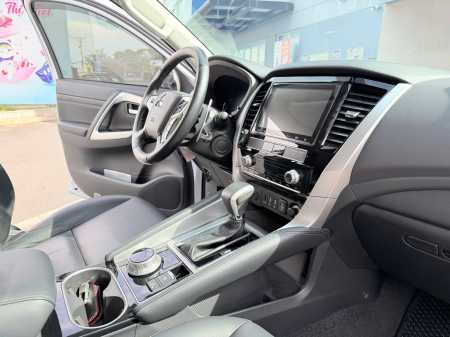 Pajero 2.4L 4*4 Dầu1786091896155_7960392071502202094_7960392071502202094_ad87eb2e7d8d93b618480beb41275f46