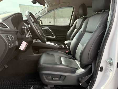 Pajero 2.4L 4*4 Dầu1786091896179_7960392071502202094_7960392071502202094_c02b57fcf7d649eacbf4505d209aa1a7
