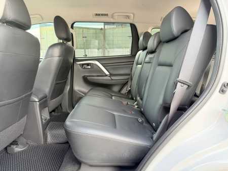 Pajero 2.4L 4*4 Dầu1786091896185_7960392071502202094_7960392071502202094_569f58dc63aba3e58847e5056fdb5f92
