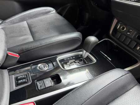 Mitsubishi Outlander 2.0CVT màu  Đỏ  sản xuất  2018 odo 57.000km xe cực hiếm1790566619339_8738664610871529058_g80116151425396539_2923cc277a685656757d44ccdd817e9d