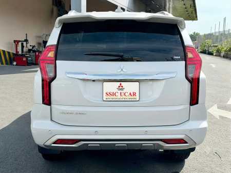 Pajero 2.4L 4*4 DầuGemini_Generated_Image_9rxdyt9rxdyt9rxd